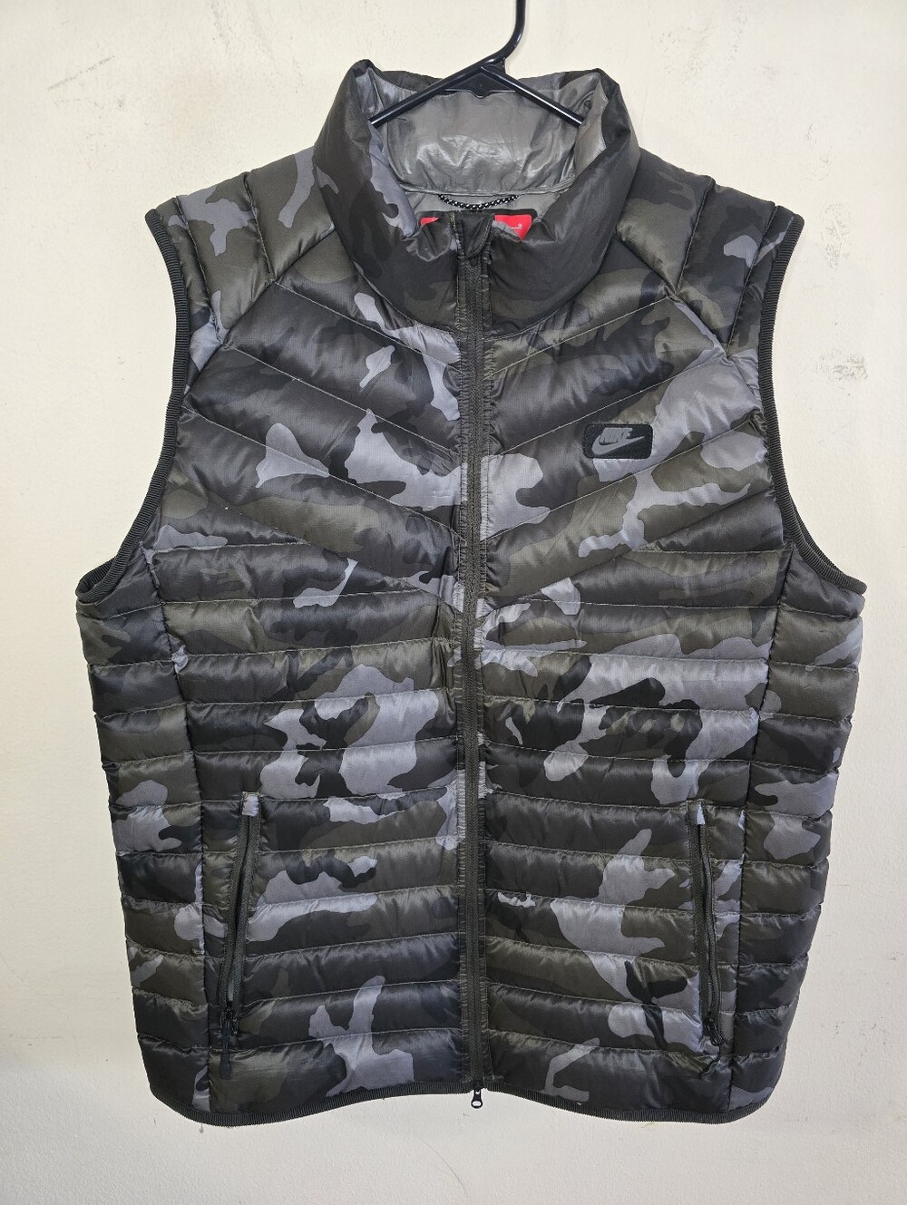 Nike Down Fill Guild 550 Vest Men's Large Gray Camo Quilted Duck Down 678283-037